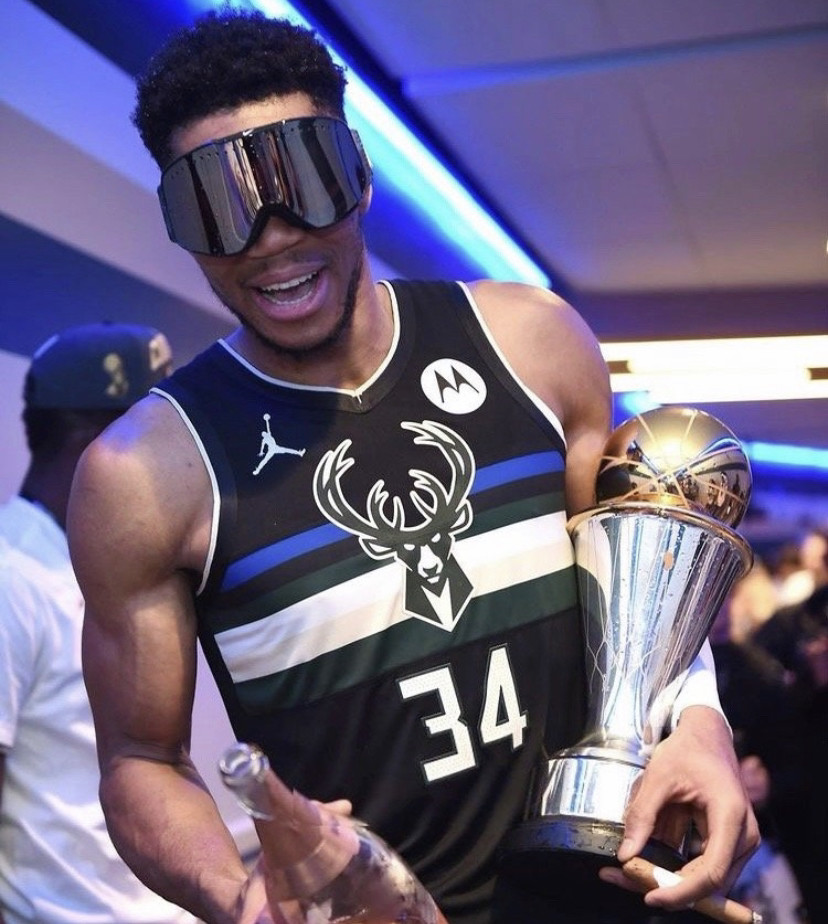 轨道上行驶 轨道上行驶