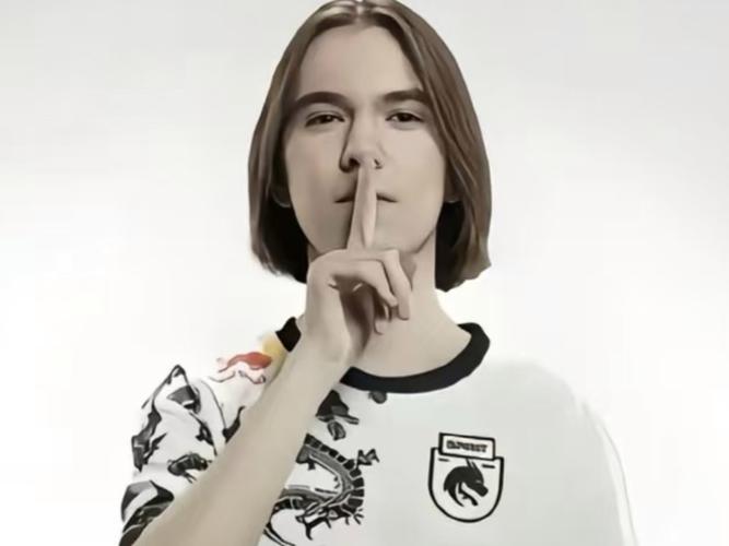 折射出公众 折射出公众