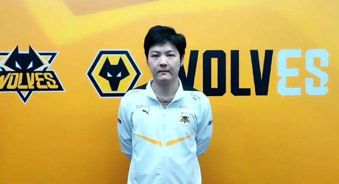 现在三个方